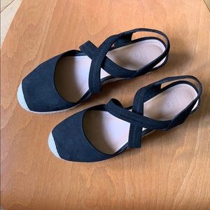 {hm} black suede cap toe flatform sandals